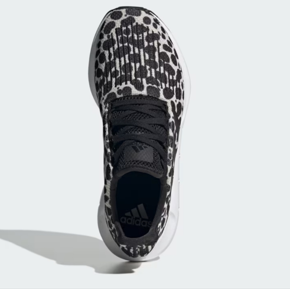 Adidas Swift Run. 1.0 Leopard - Picture 4 of 11